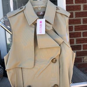 Brand New Sleeveless Fulton Trench Coat